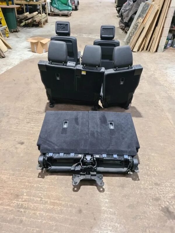 Complete 7seats  discovery 6 with TV seat belts