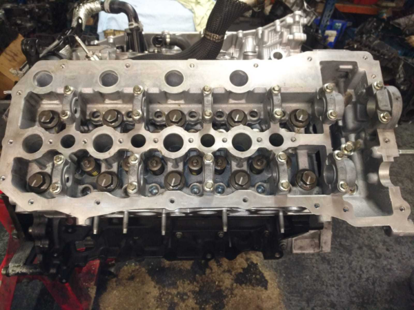Land Rover Range Rover VOUGE 4.4 SDV8 TWIN TURBO DIESEL ENGINE can be fitted