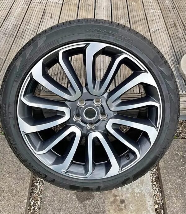 Range Rover overfinch turbine OEM wheels 275 45 22s